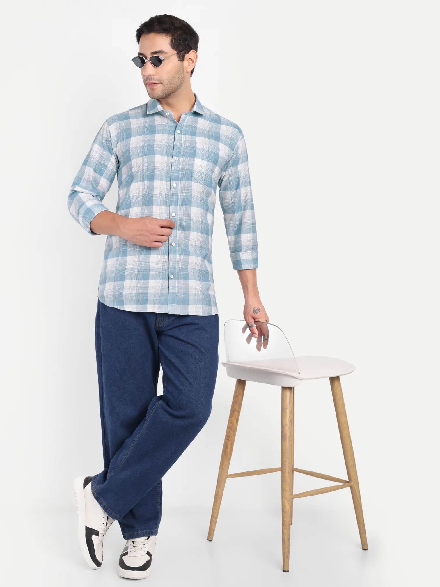 ecomm male shoot